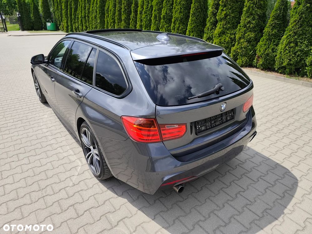 BMW Seria 3 320d xDrive Sport Line - 12