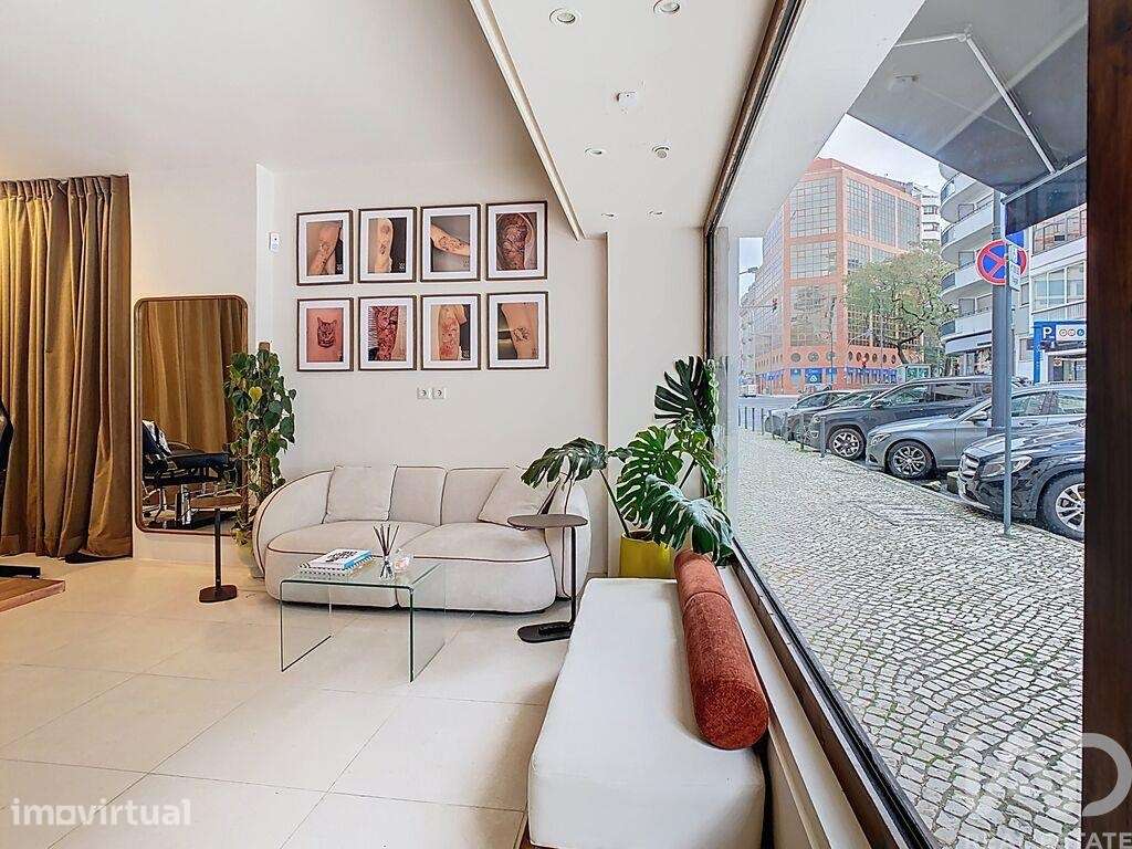 Loja / Estabelecimento Comercial T2 em Avenidas Novas de 49,00 m2 - Grande imagem: 3/25
