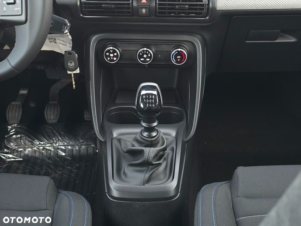 Citroën C3 1.2 T Plus - 23