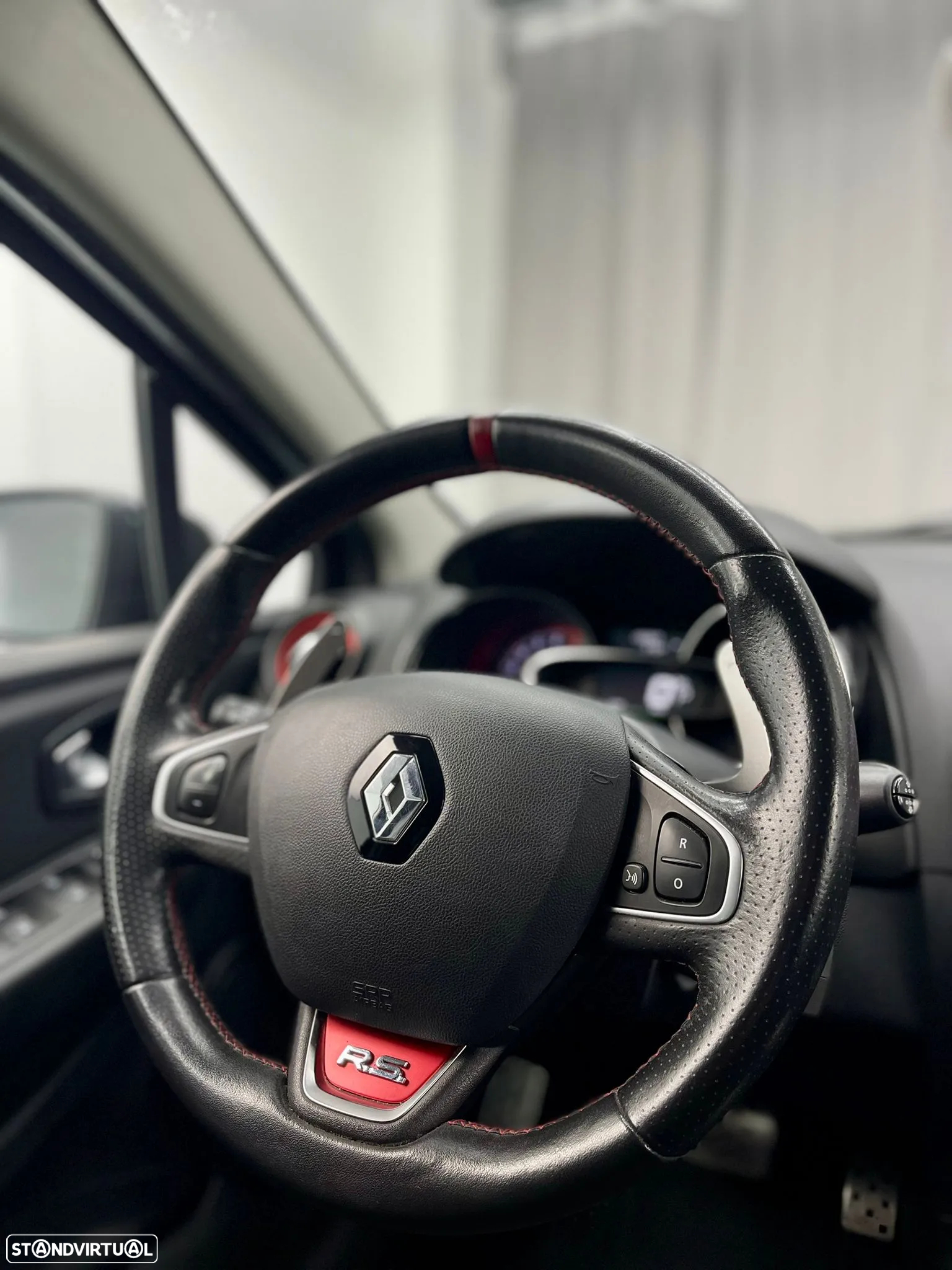 Renault Clio 1.6 Turbo R.S. EDC Sport - 19