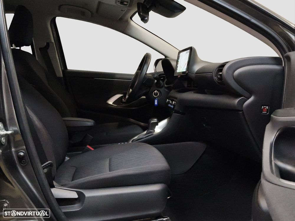 Toyota Yaris 1.5 HDF Comfort Plus - 33