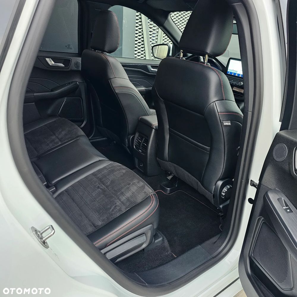 Ford Kuga 2.5 Duratec PHEV ST-LINE X - 12