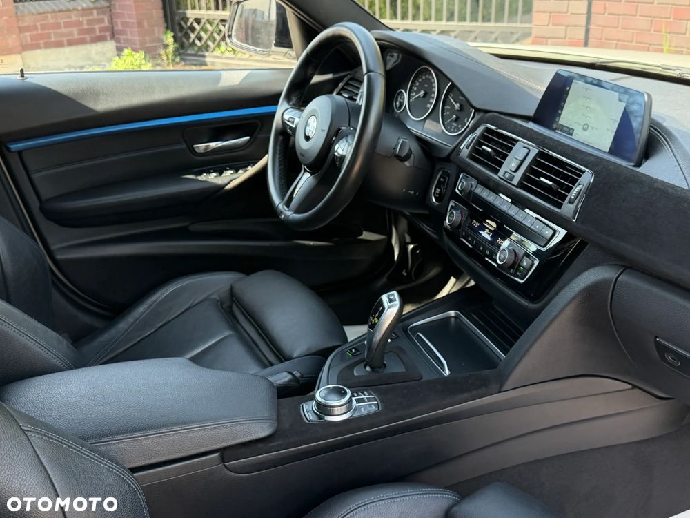 BMW Seria 3 320d xDrive M Sport - 14