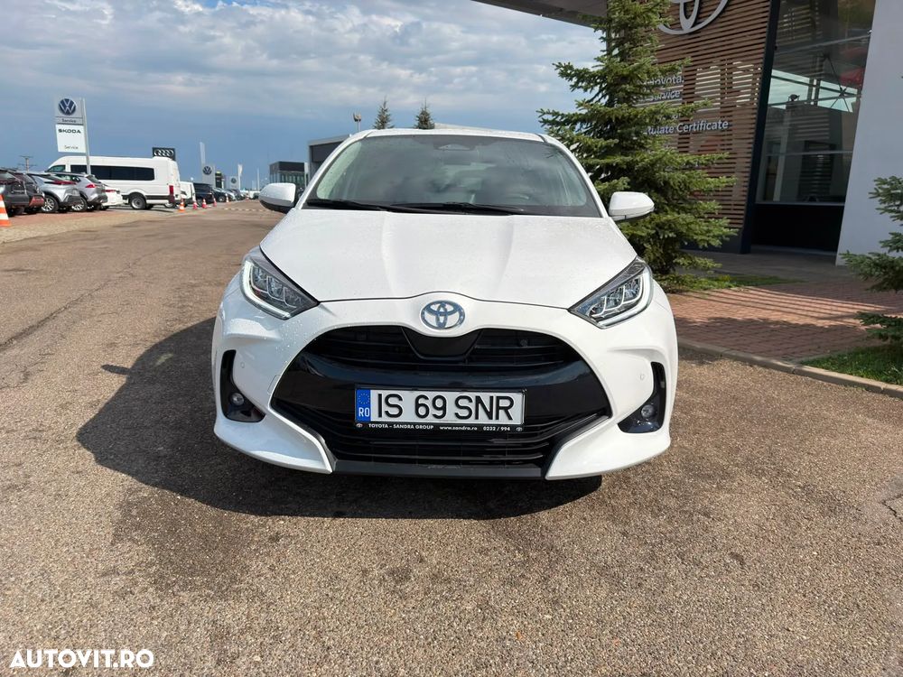 Toyota Yaris 1.5 VVT-i HSD Dynamic - 9