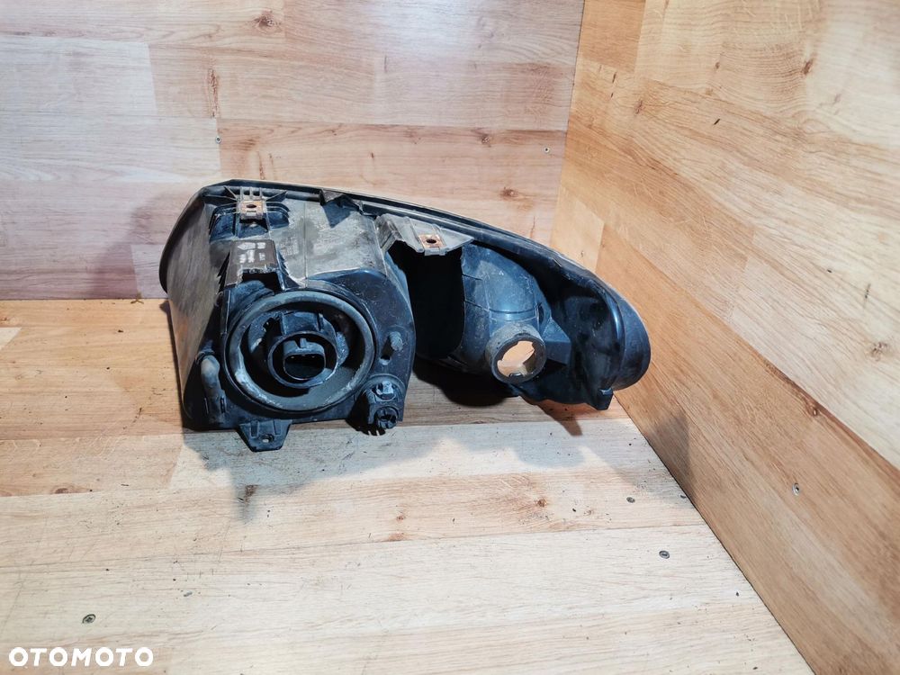 LAMPA REFLEKTOR PRAWY LAMPA PRZÓD EU CHRYSLER VOYAGER IV 04857700AB - 11