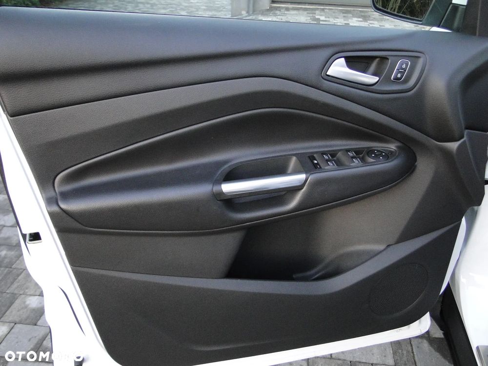 Ford Kuga 1.5 EcoBoost FWD Edition ASS GPF - 32