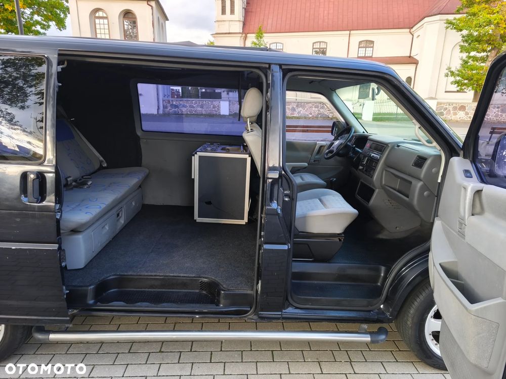 Volkswagen Multivan Standard - 6