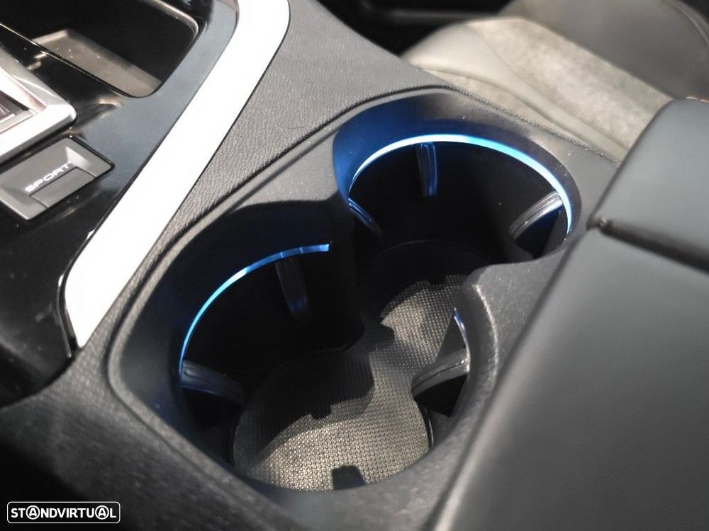 Peugeot 3008 1.5 BlueHDi Allure Pack EAT8 - 33