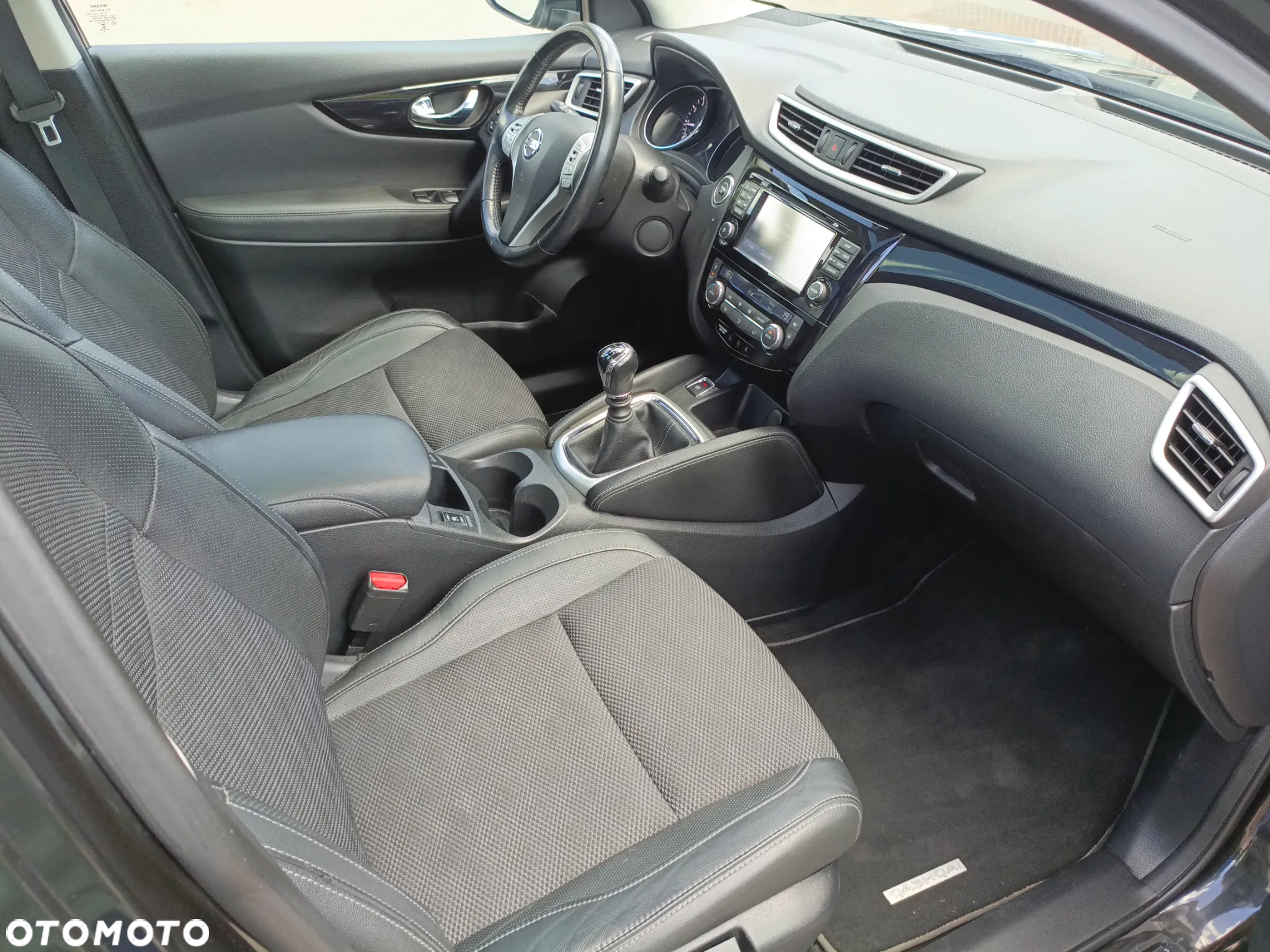 Nissan Qashqai 1.2 DIG-T Tekna+ - 25