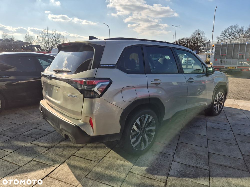 Subaru Forester 2.0i-L Platinum (EyeSight) Lineartronic - 4
