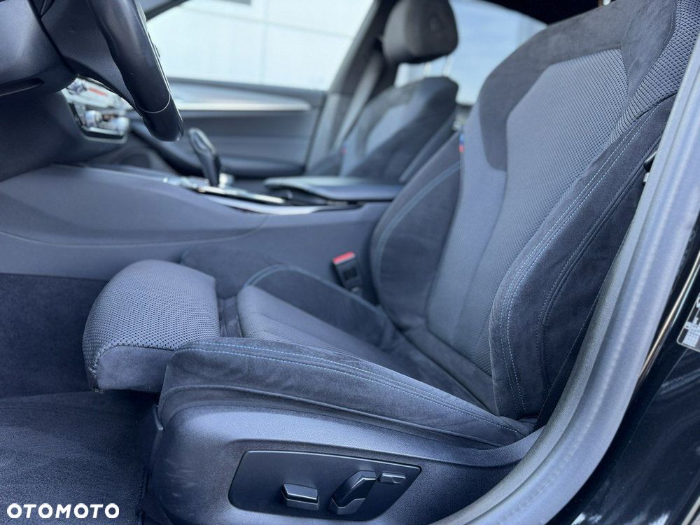 BMW Seria 5 520i M Sport sport - 28