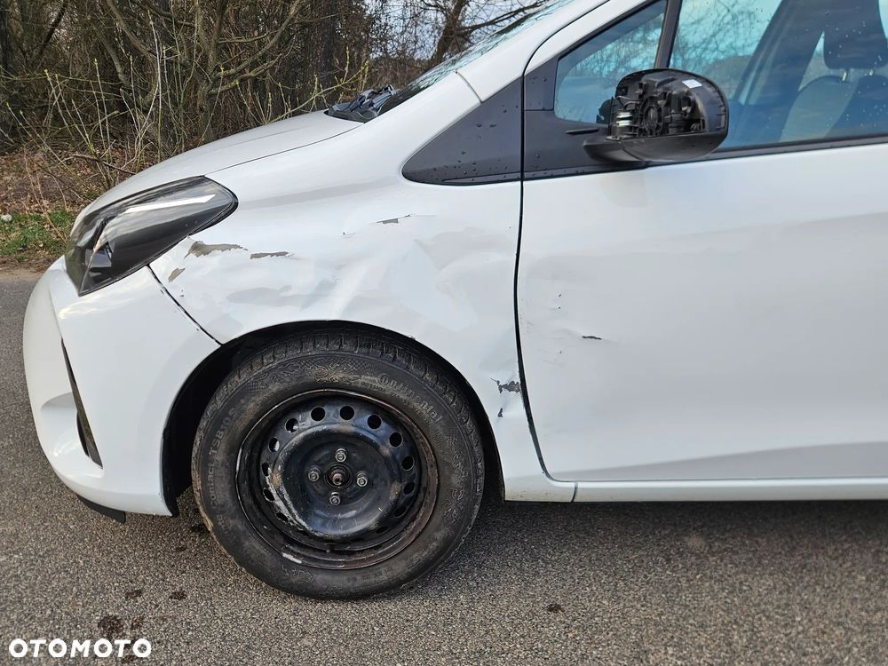 Toyota Yaris 1.5 Premium - 9