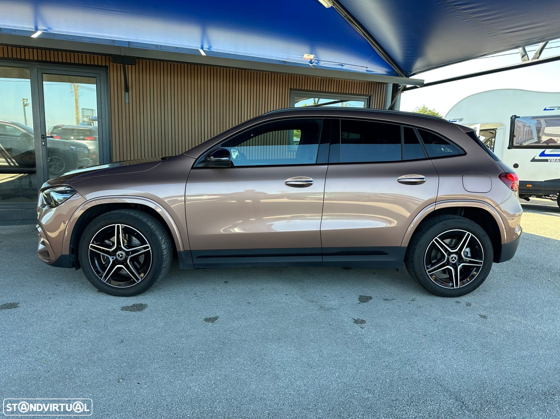 Mercedes-Benz GLA 250 e AMG Line - 15