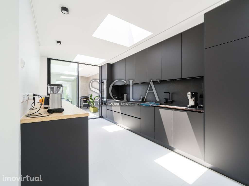 Moradia T3+1 na Praia da Madalena - Grande imagem: 5/46