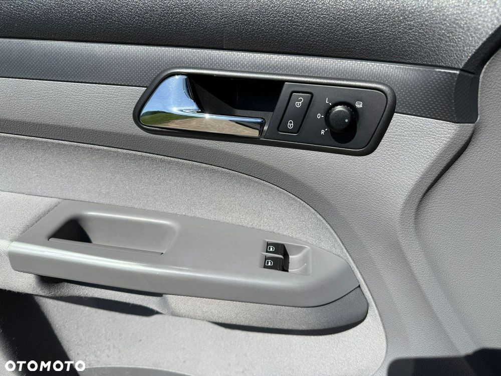 Volkswagen Caddy - 23