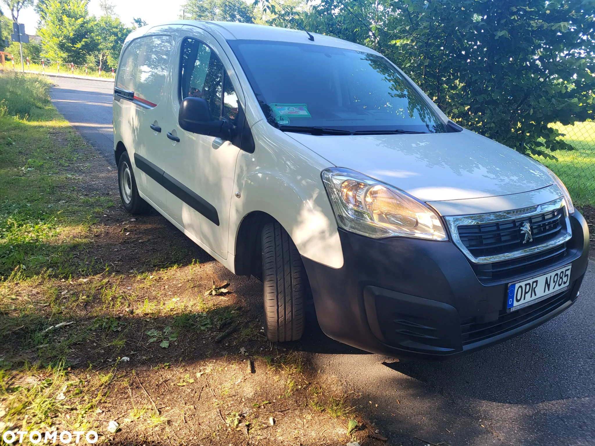 Peugeot Partner Tepee HDi 75 Esplanade - 32