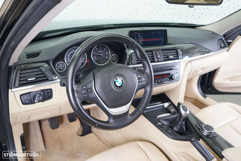 BMW 320 d Line Luxury - 18