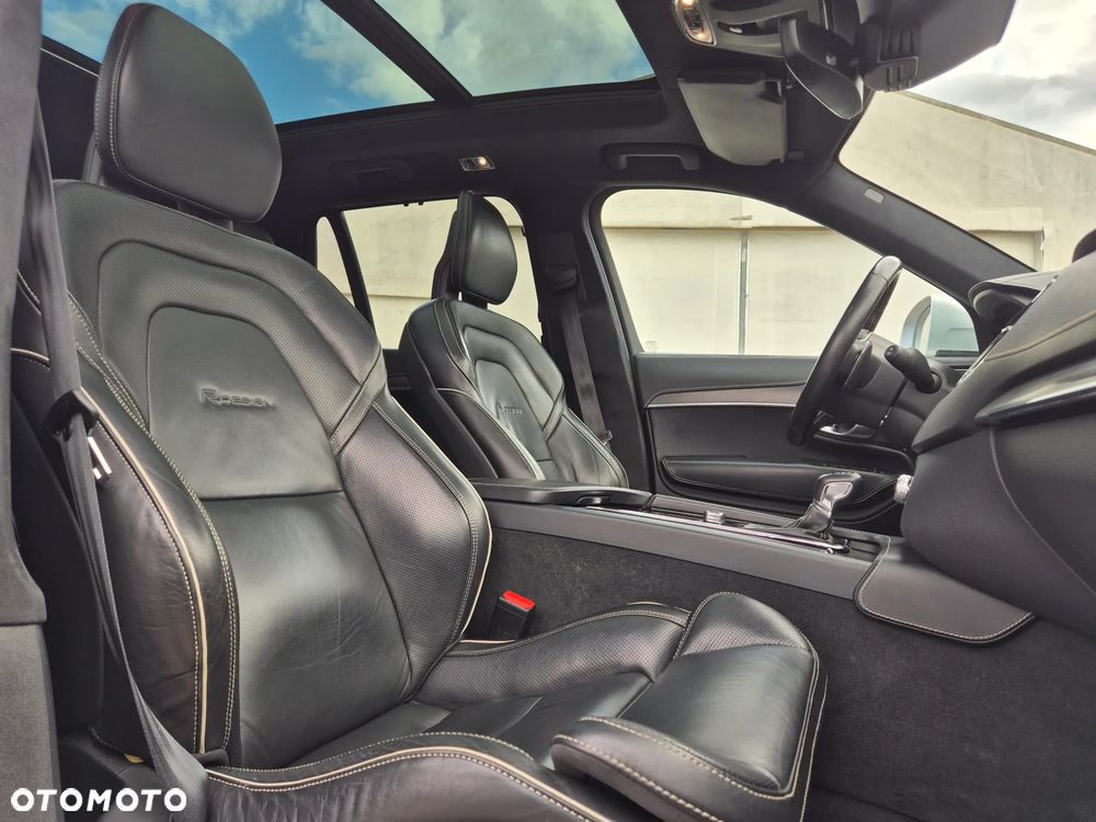 Volvo XC 90 D5 AWD Geartronic RDesign - 22
