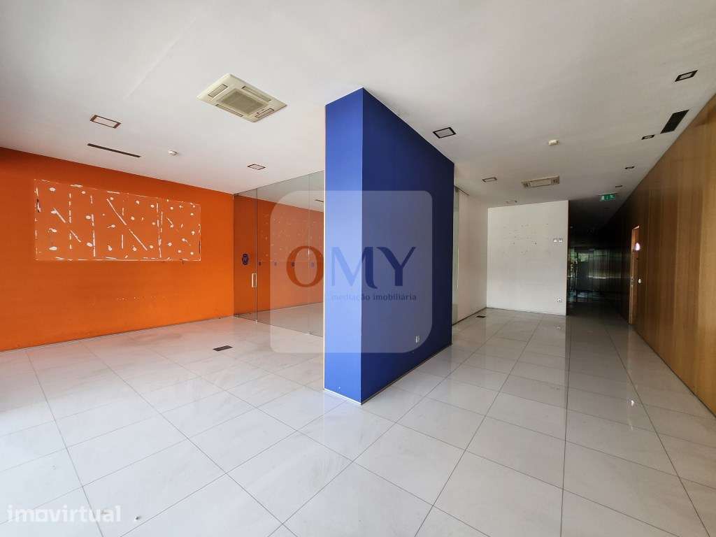 Imóvel Arrendado | Loja de 180m2 Junto ao Nosso Shopping - Grande imagem: 4/16