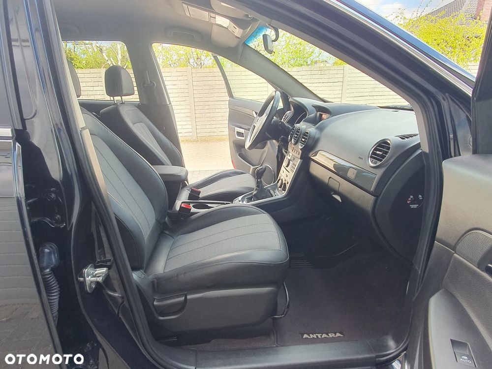 Opel Antara - 36