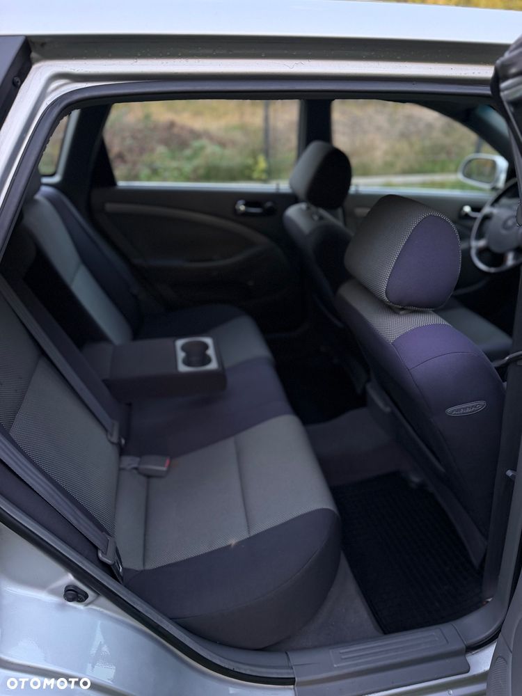 Chevrolet Nubira 1.8 CDX - 18