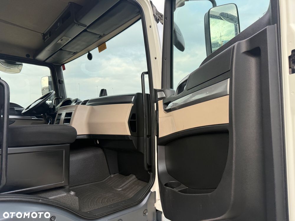 MAN TGM 18.290 / KONTENER 8,70M + WINDA / DMC 18T / 293.000KM / SPROWADZONY / STAN BDB / / / - 31