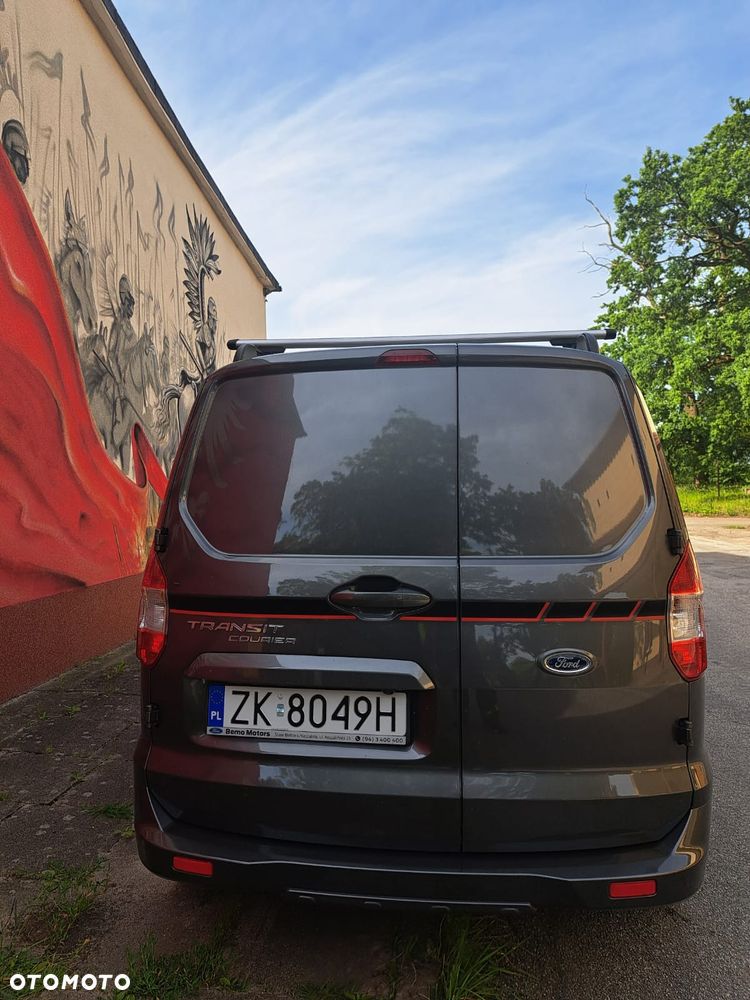 Ford Courier - 4