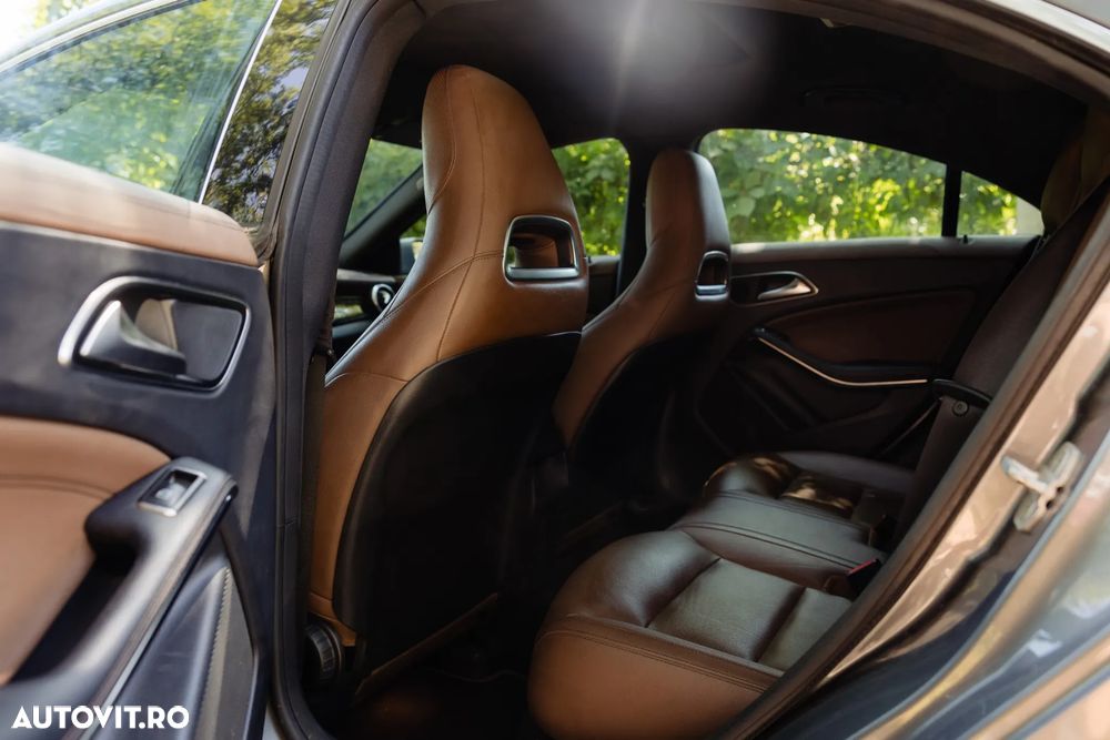 Mercedes-Benz CLA 220 - 10