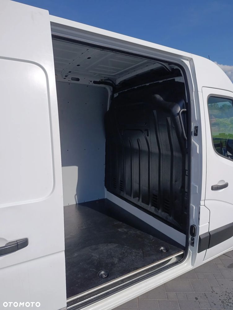 Renault Master III - 13