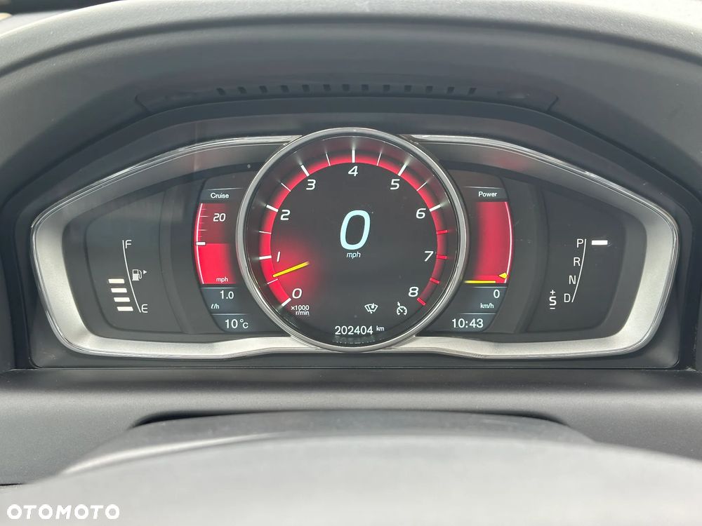 Volvo XC 60 3.2 AWD RDesign - 6