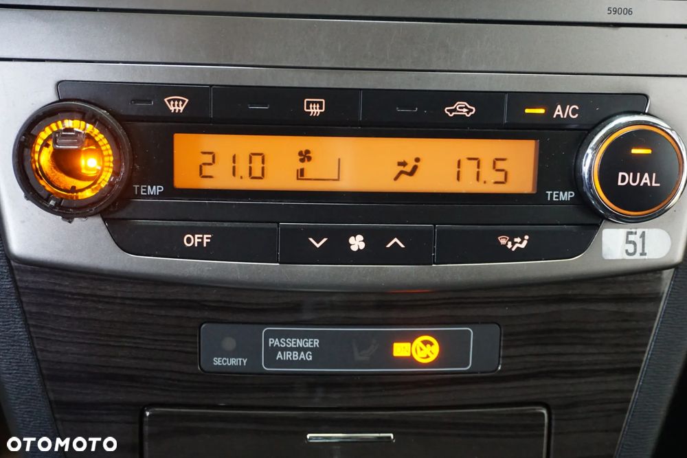 Toyota Avensis 1.8 Life - 37