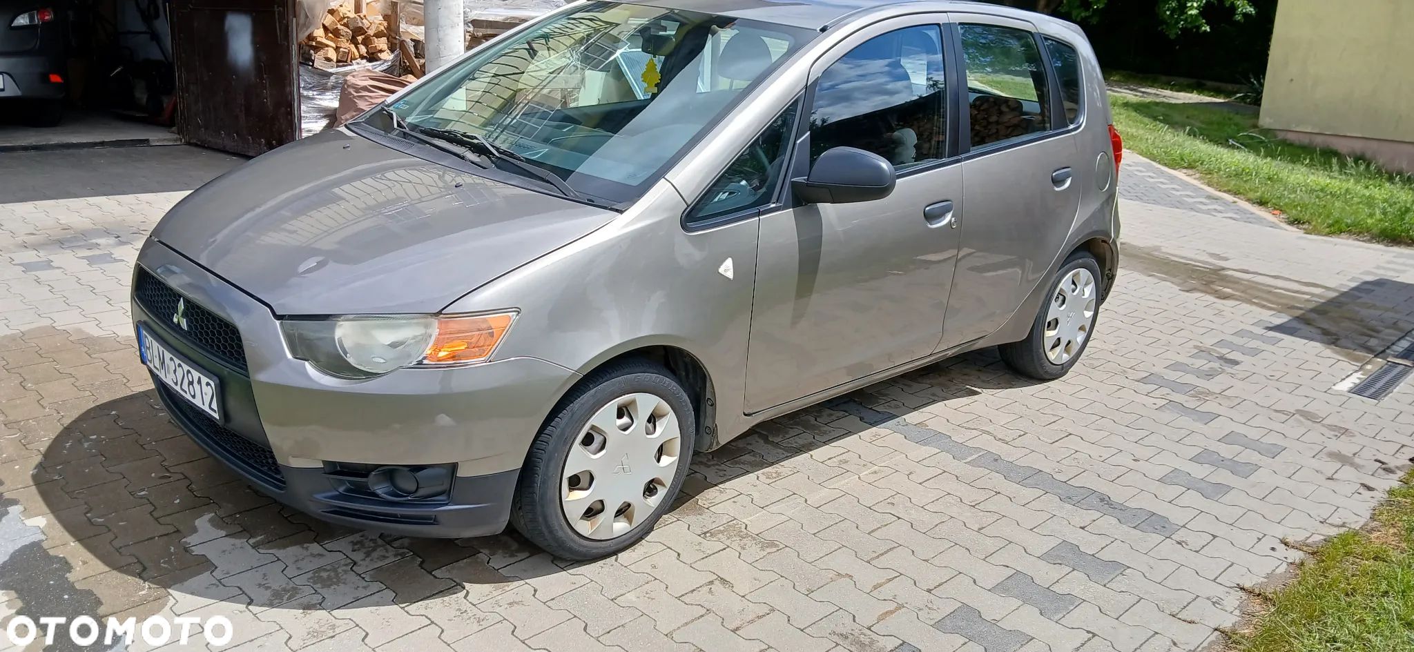 Mitsubishi Colt 1.3 Inform - 1