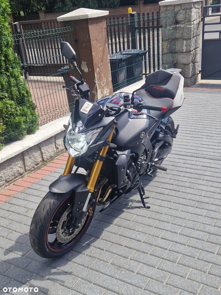 Yamaha FZ8 - 26