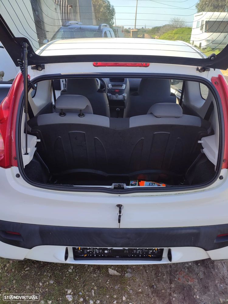 Peugeot 107 1.0 Urban Style - 4