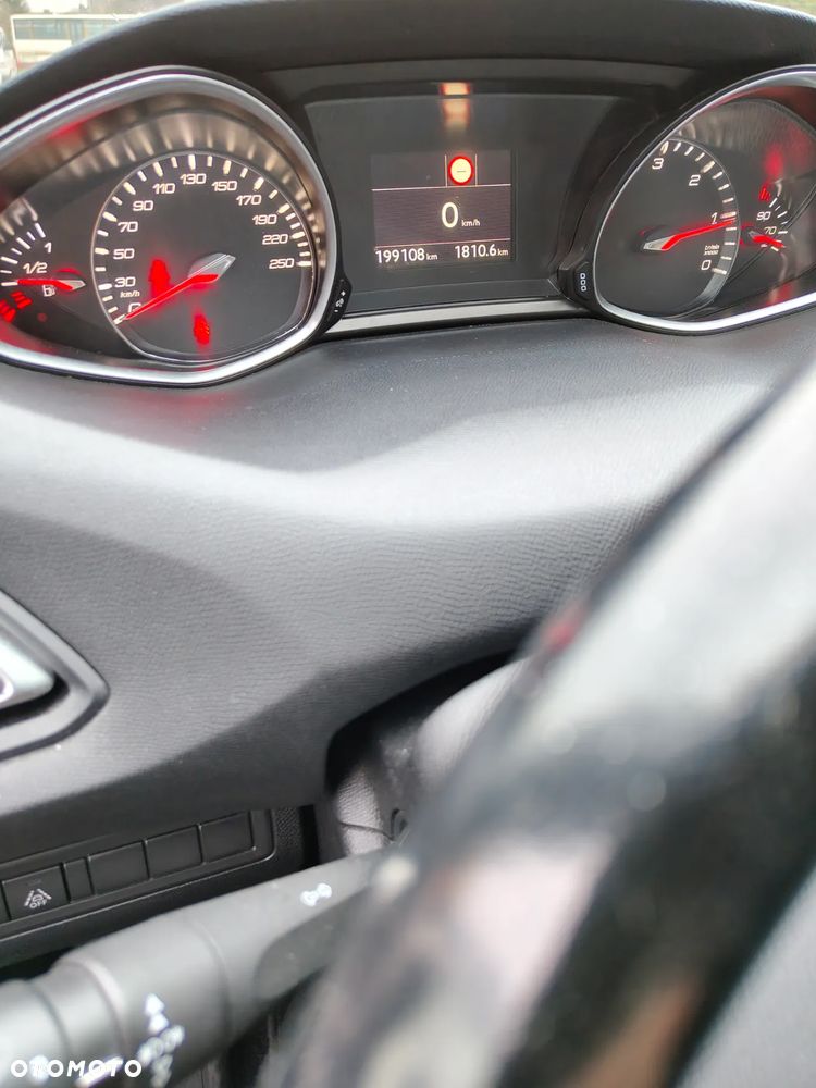 Peugeot 308 - 22