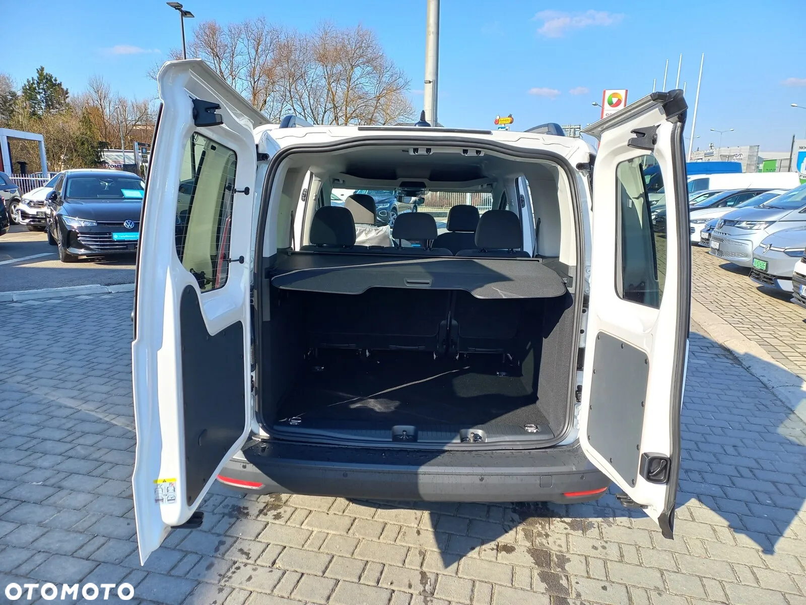 Volkswagen Caddy 2.0 TDI 4Motion - 6