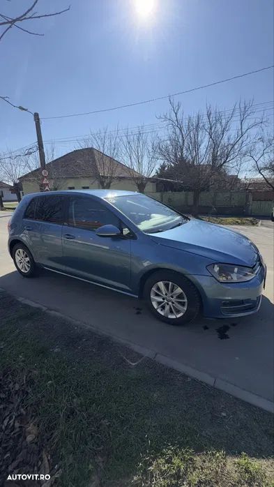 Volkswagen Golf 1.2 TSI BMT Comfortline - 3