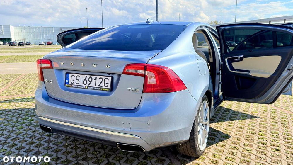Volvo S60 T5 Geartronic Momentum - 20