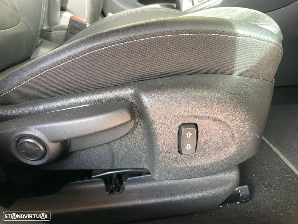 Opel Astra Sports Tourer 1.2 T Elegance - 15