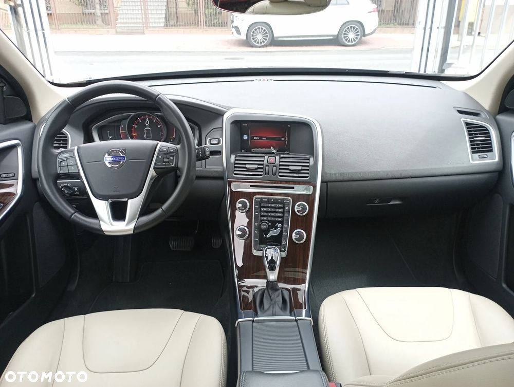 Volvo XC 60 T6 AWD Drive-E Summum - 8