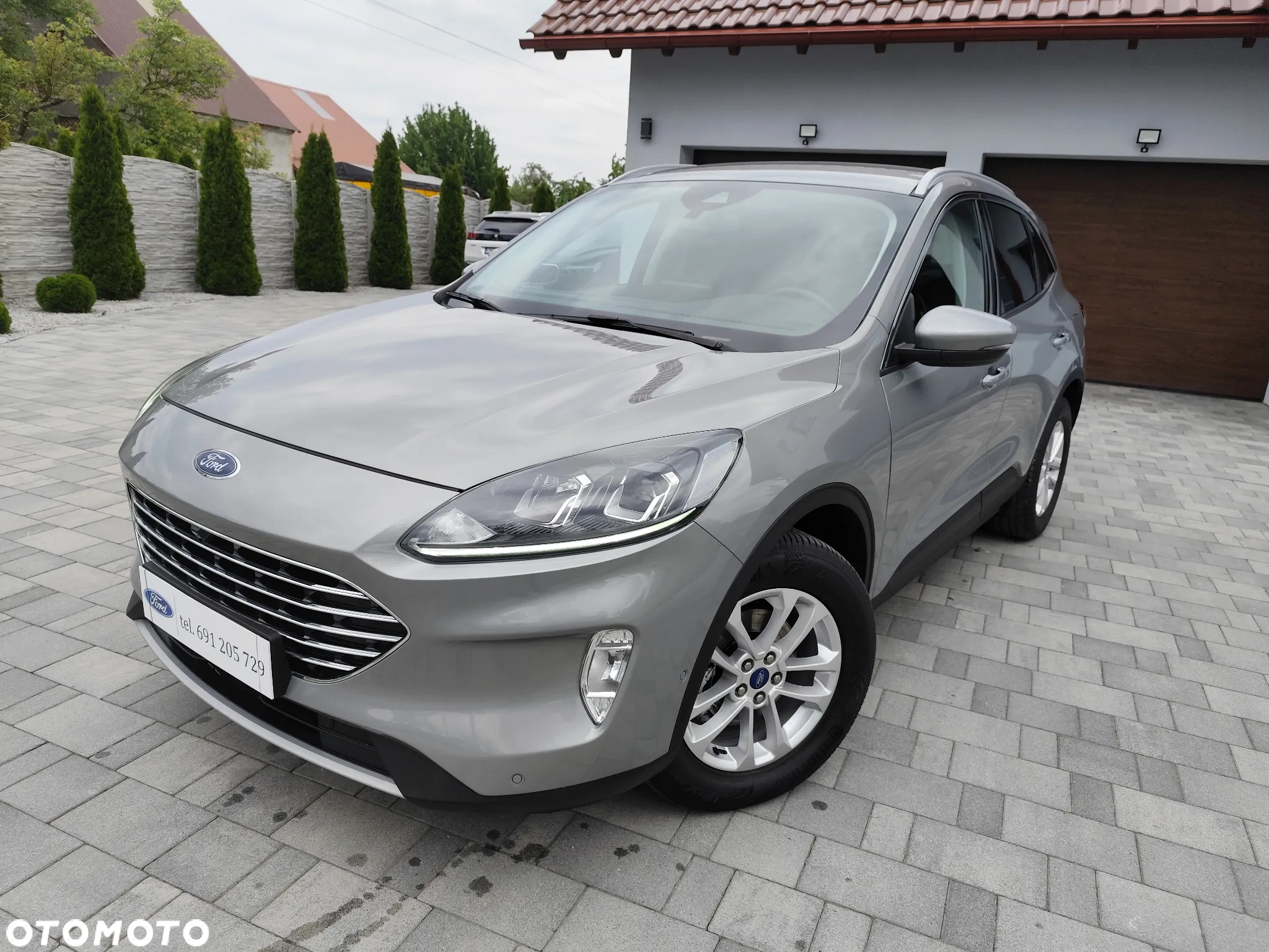 Ford Kuga - 2