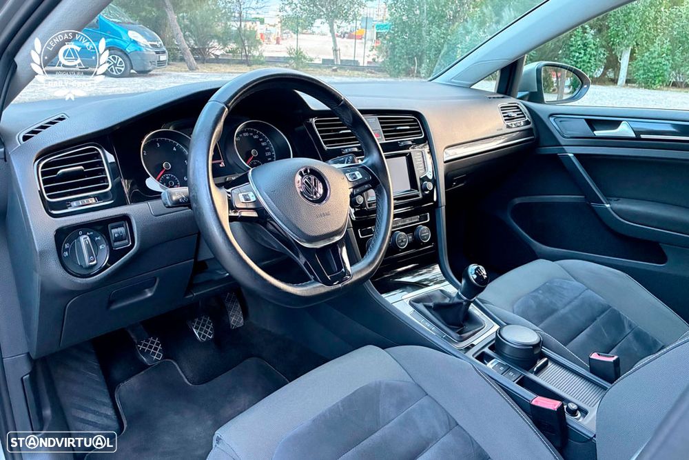VW Golf 1.6 TDi Highline - 15