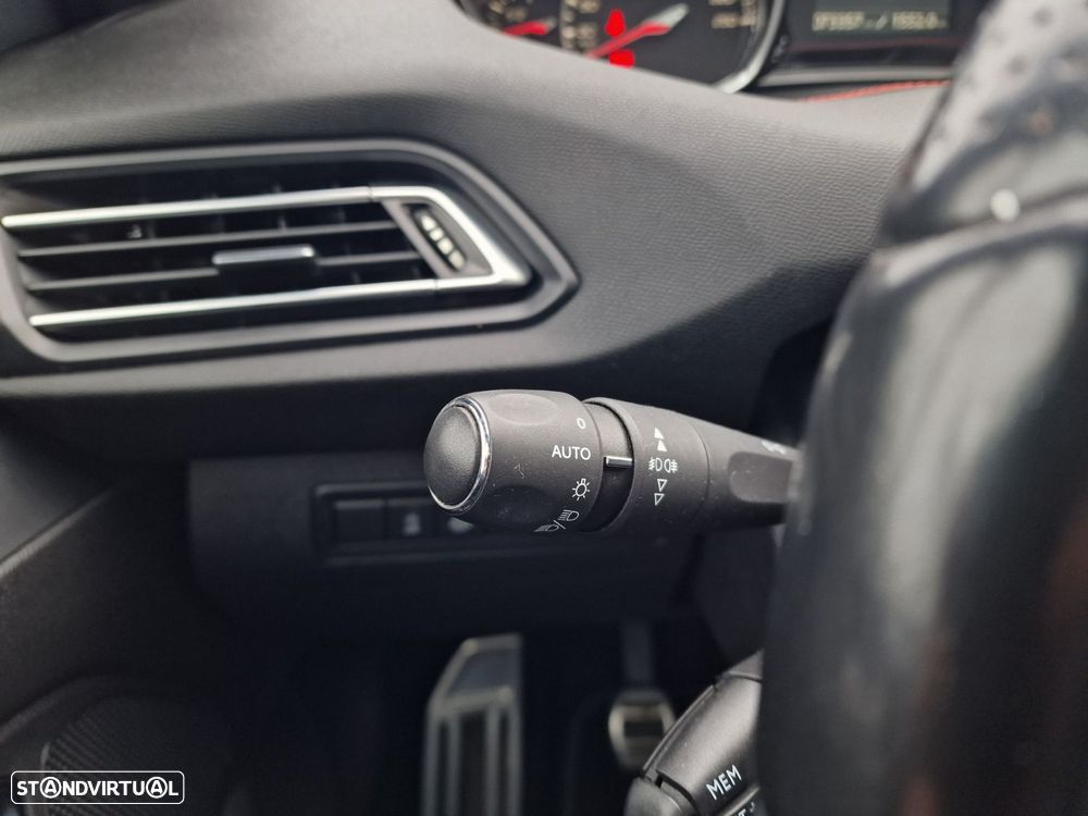 Peugeot 308 1.2 PureTech GT Line - 22