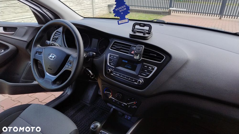 Hyundai i20 1.2 Comfort - 11