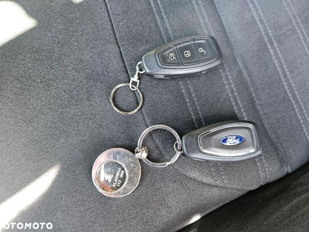 Ford Kuga 1.5 EcoBoost FWD ST-Line ASS - 18