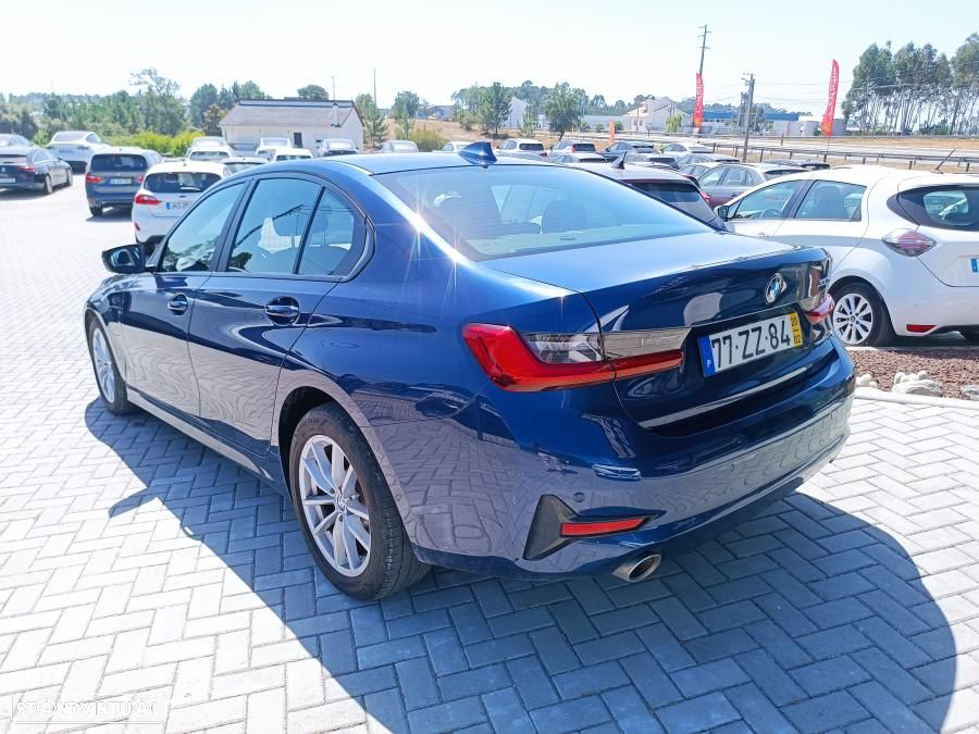 BMW 330 e Touring Auto - 2