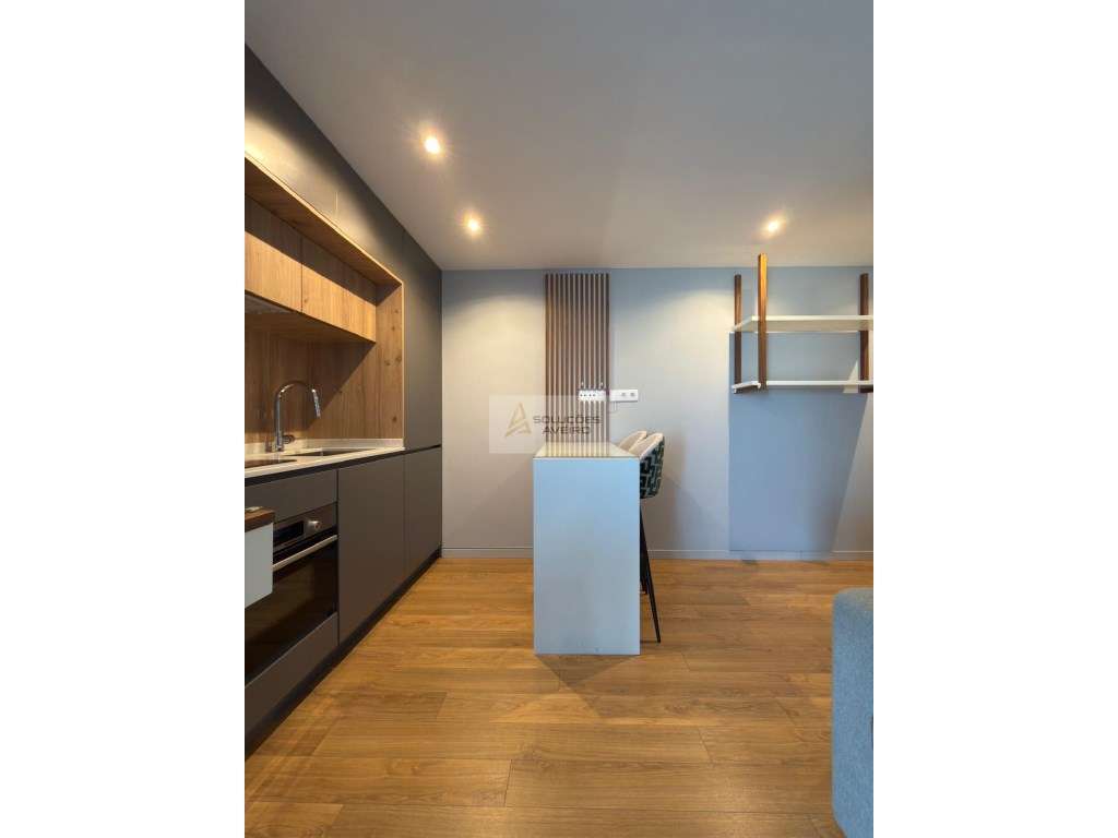 Apartamento T0 Mobilado e Equipado - Centro de Aveiro - Grande imagem: 3/21