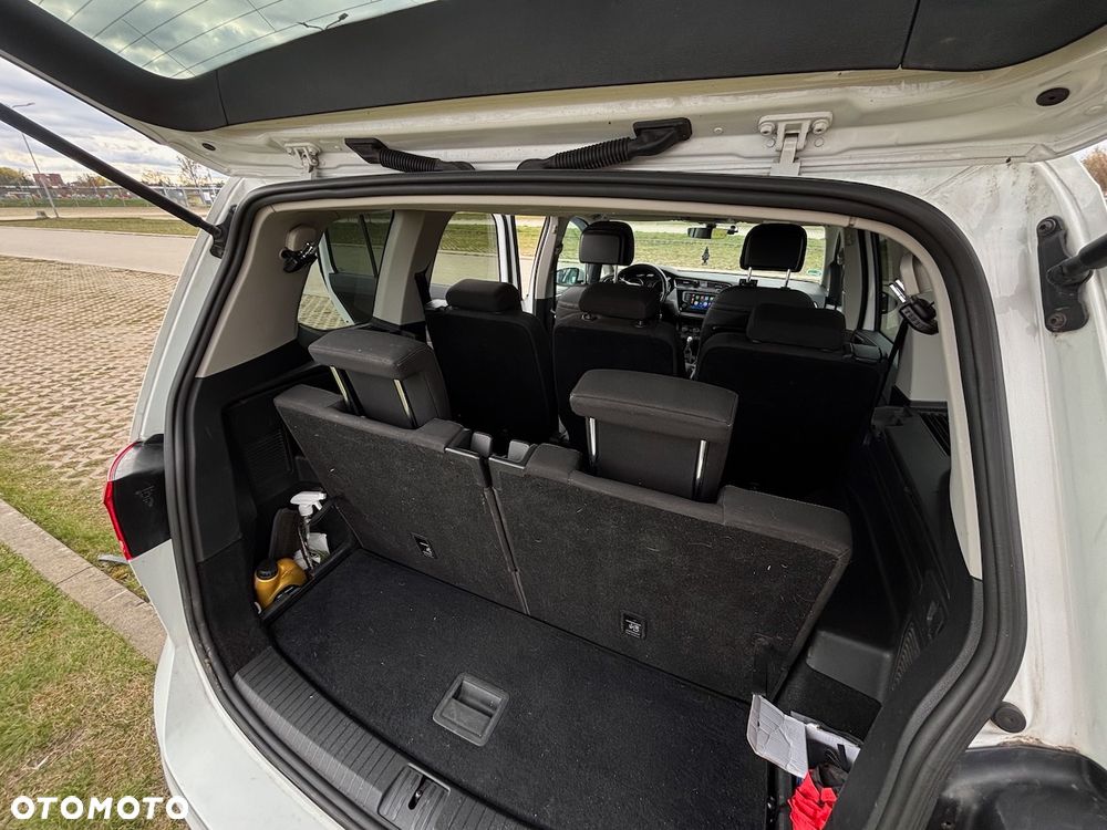 Volkswagen Touran 2.0 TDI BMT Comfortline DSG - 13