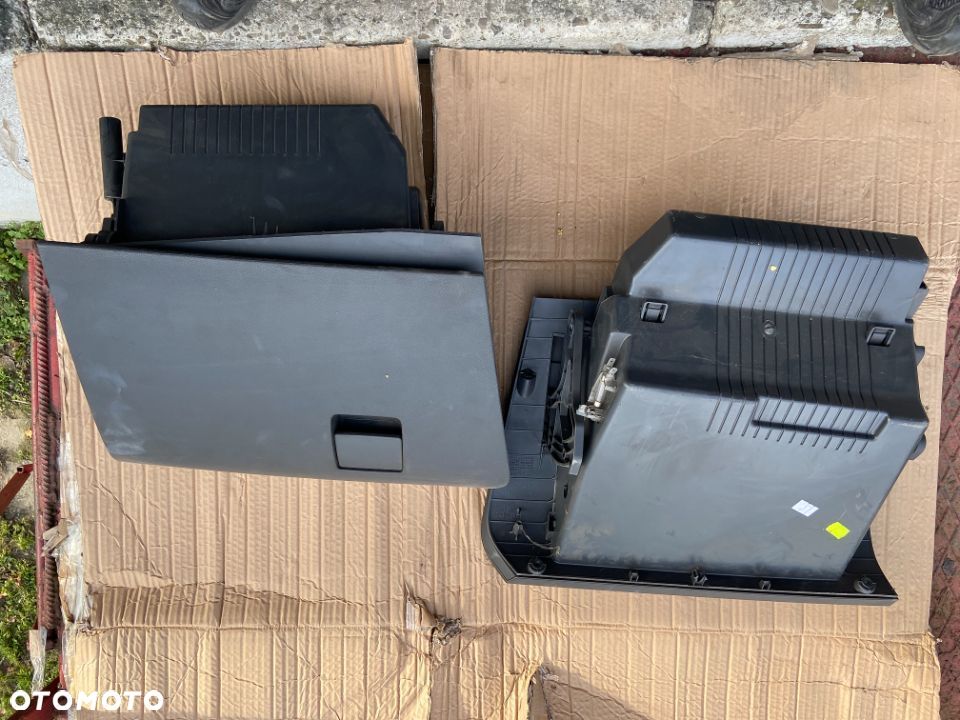 Półka, schowek pasażera Opel Astra H 3 EUROPA - 1