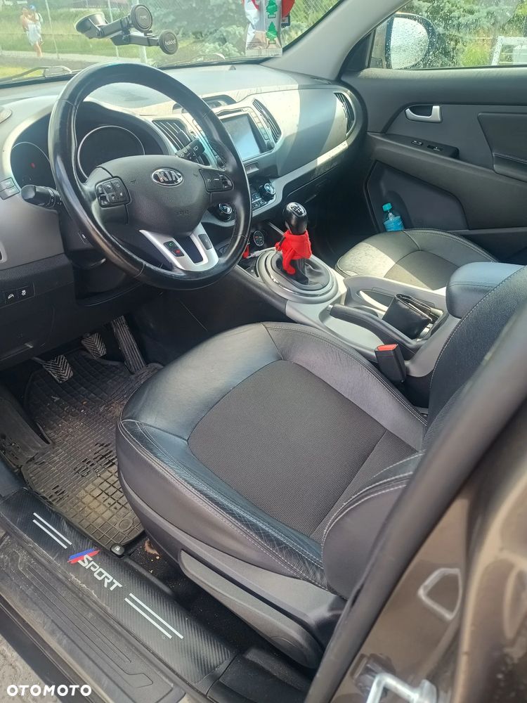 Kia Sportage 2,0 CRDI 2WD Vision - 9